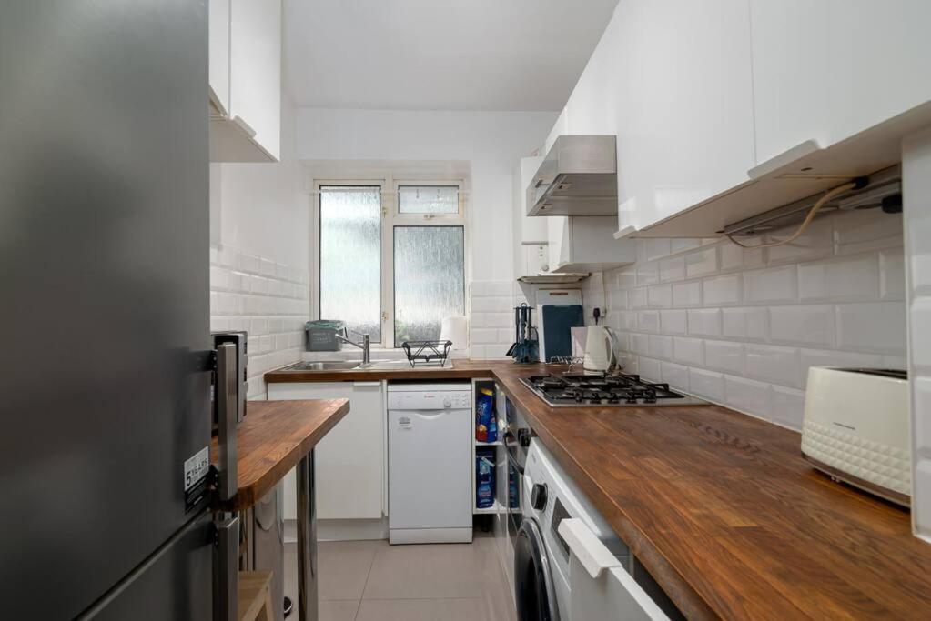 Stylish And Well Equipped Flat In Stockwell Leilighet London Eksteriør bilde