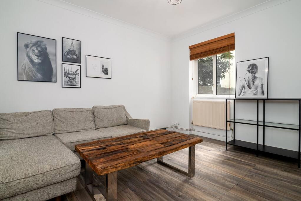 Stylish And Well Equipped Flat In Stockwell Leilighet London Eksteriør bilde