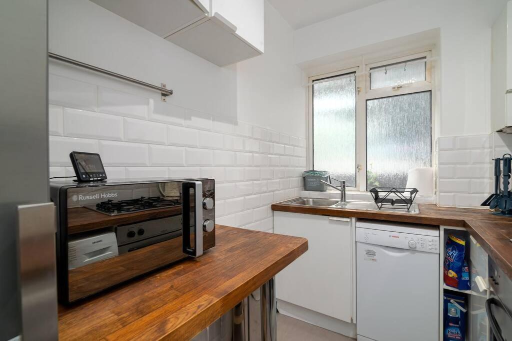 Stylish And Well Equipped Flat In Stockwell Leilighet London Eksteriør bilde