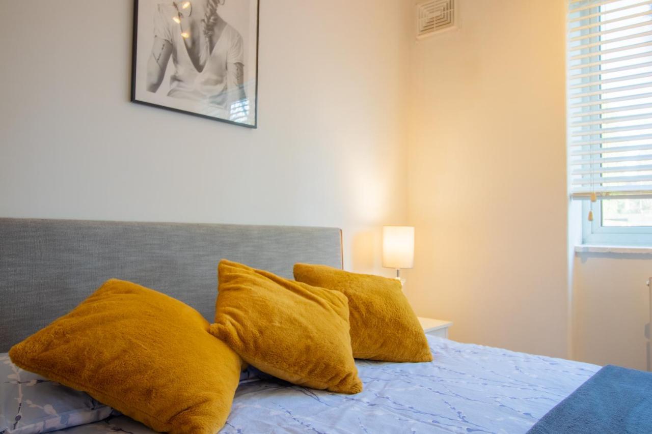 Stylish And Well Equipped Flat In Stockwell Leilighet London Eksteriør bilde