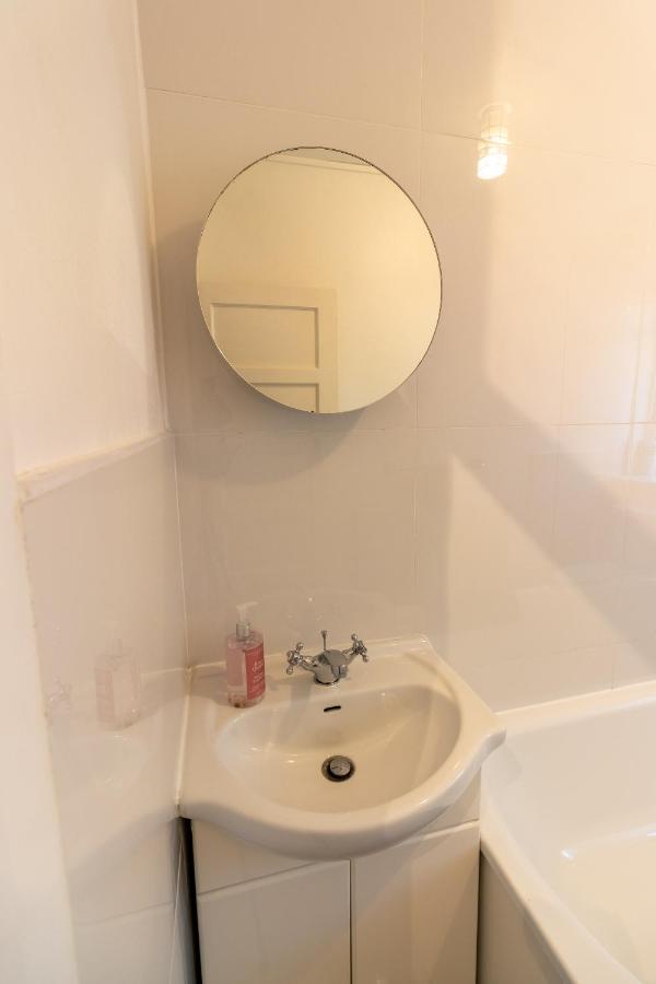 Stylish And Well Equipped Flat In Stockwell Leilighet London Eksteriør bilde